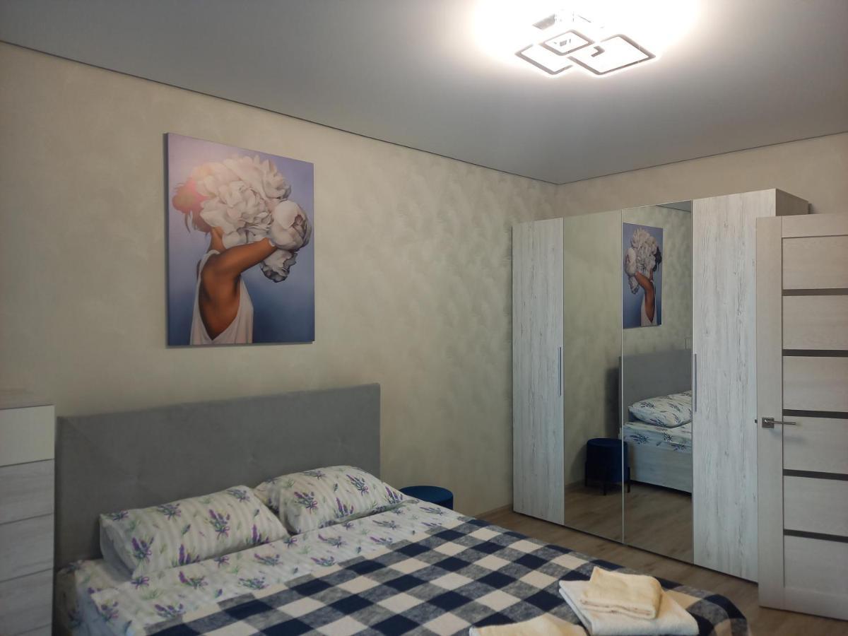 Апартаменти Центр, Промінь 2 Lutsk Exterior photo